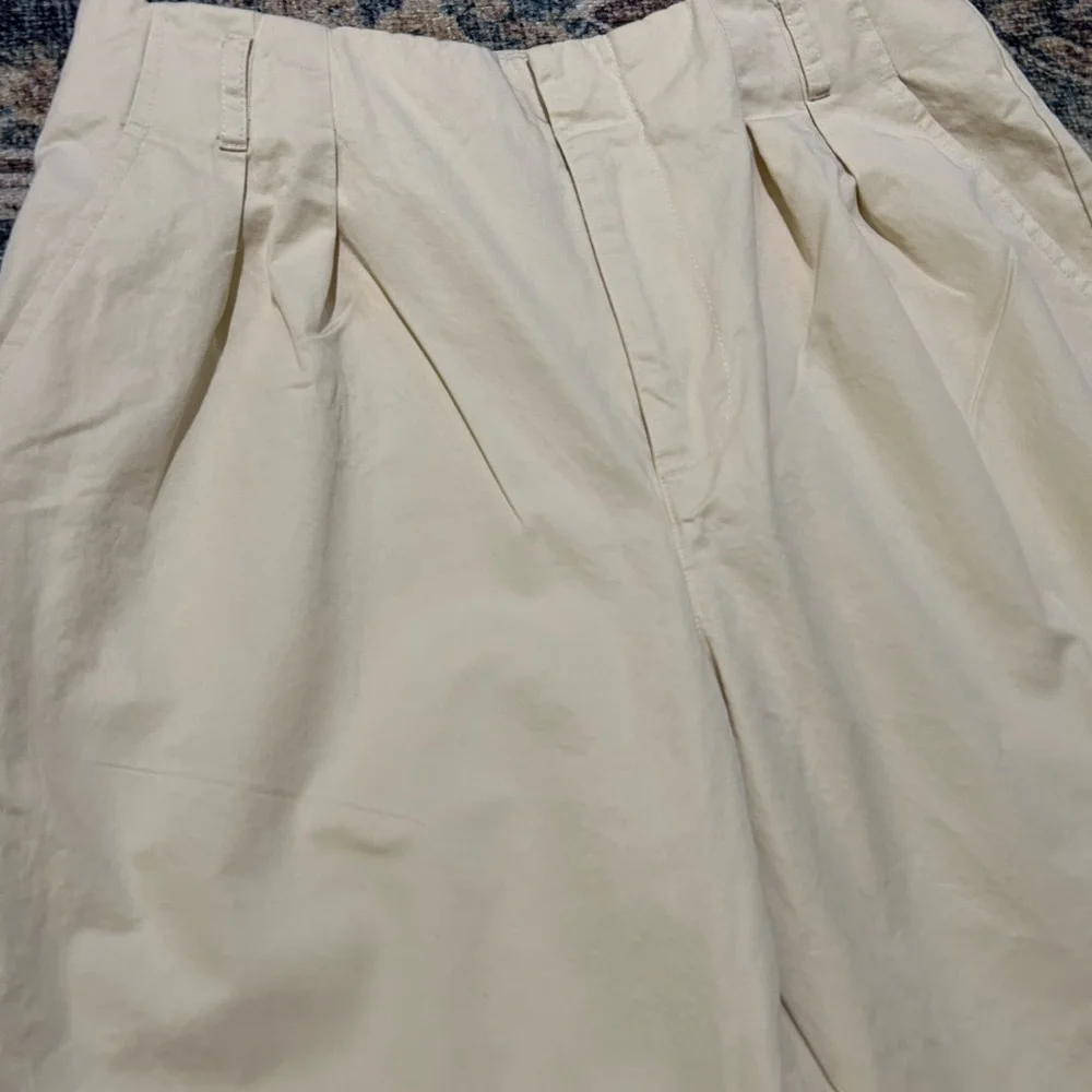 Who What Wear Cream High-Waist Pleated Pants - Picture 10 of 11